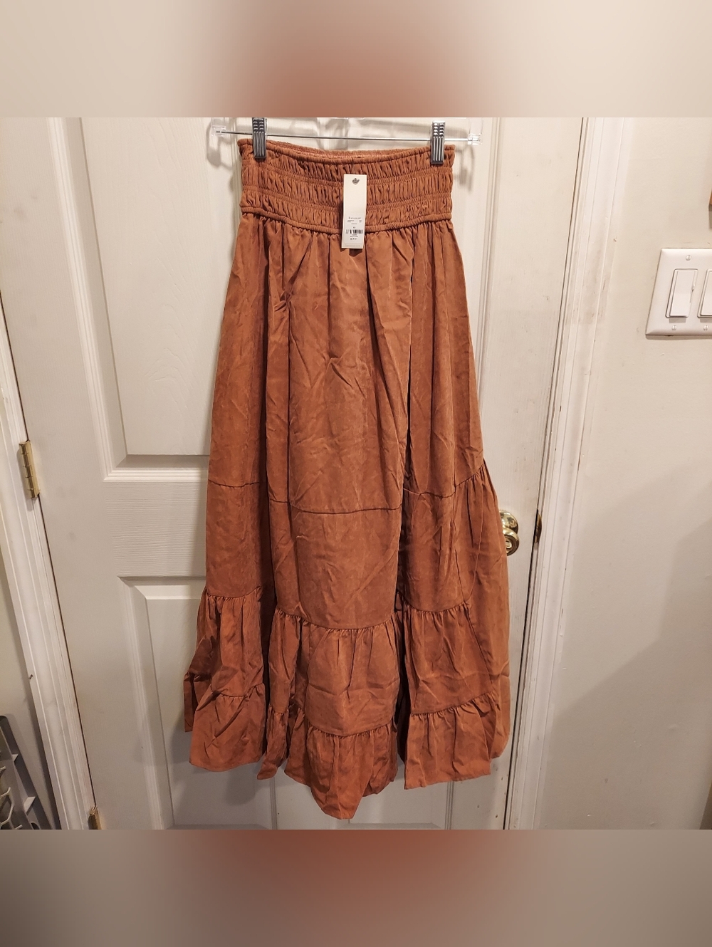 Francescas High-Low Skirt - Picture 2 of 3